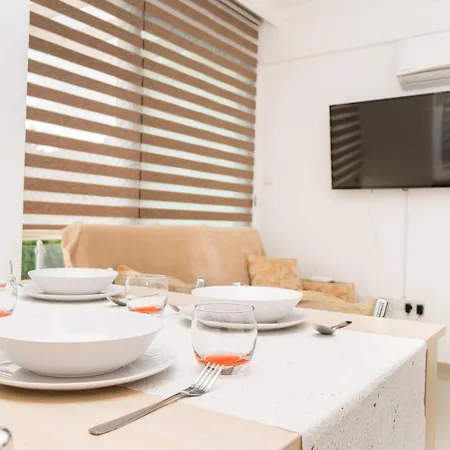 Daire Romantic Near The Casino And Sea New Karavas (Northern Cyprus)