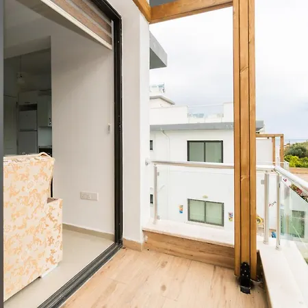 Romantic Near The Casino And Sea New Apartment Karavas (Northern Cyprus)